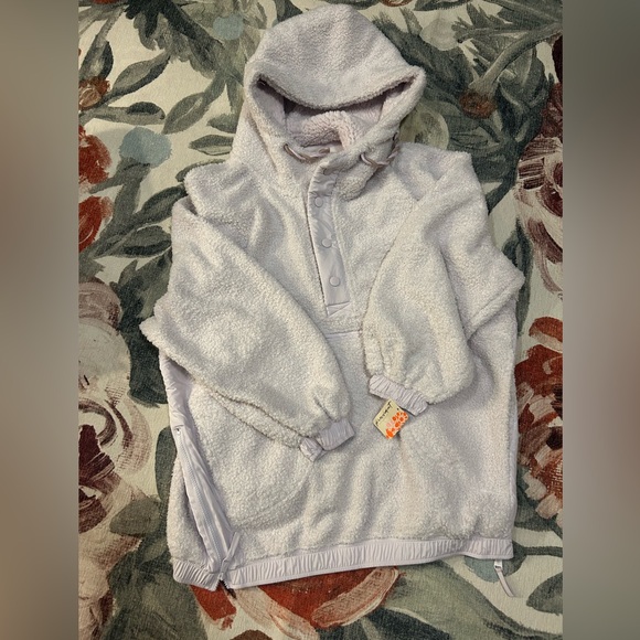 NWT Free People Movement Fuzzy Was She Fleece Pullover size S in Rose Quartz - Picture 4 of 8